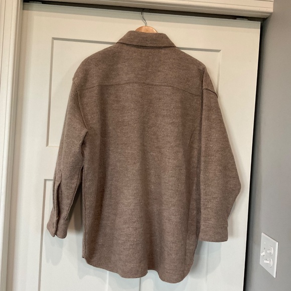 Banana Republic Over Sized Wool Shirt Coat Jacket size Medium - Picture 2 of 8